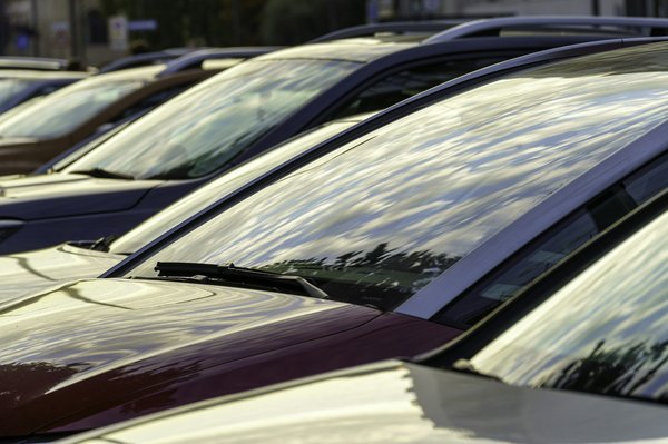 Remplacez votre pare brise en sollicitant un spécialiste du vitrage