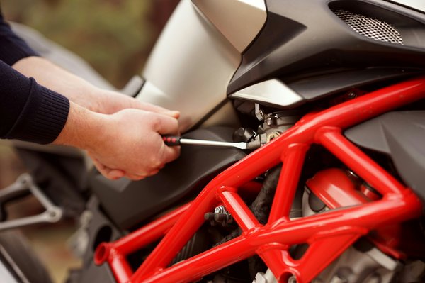 Kit déco yamaha dt 50 1996-2002 : sublimez votre moto facilement